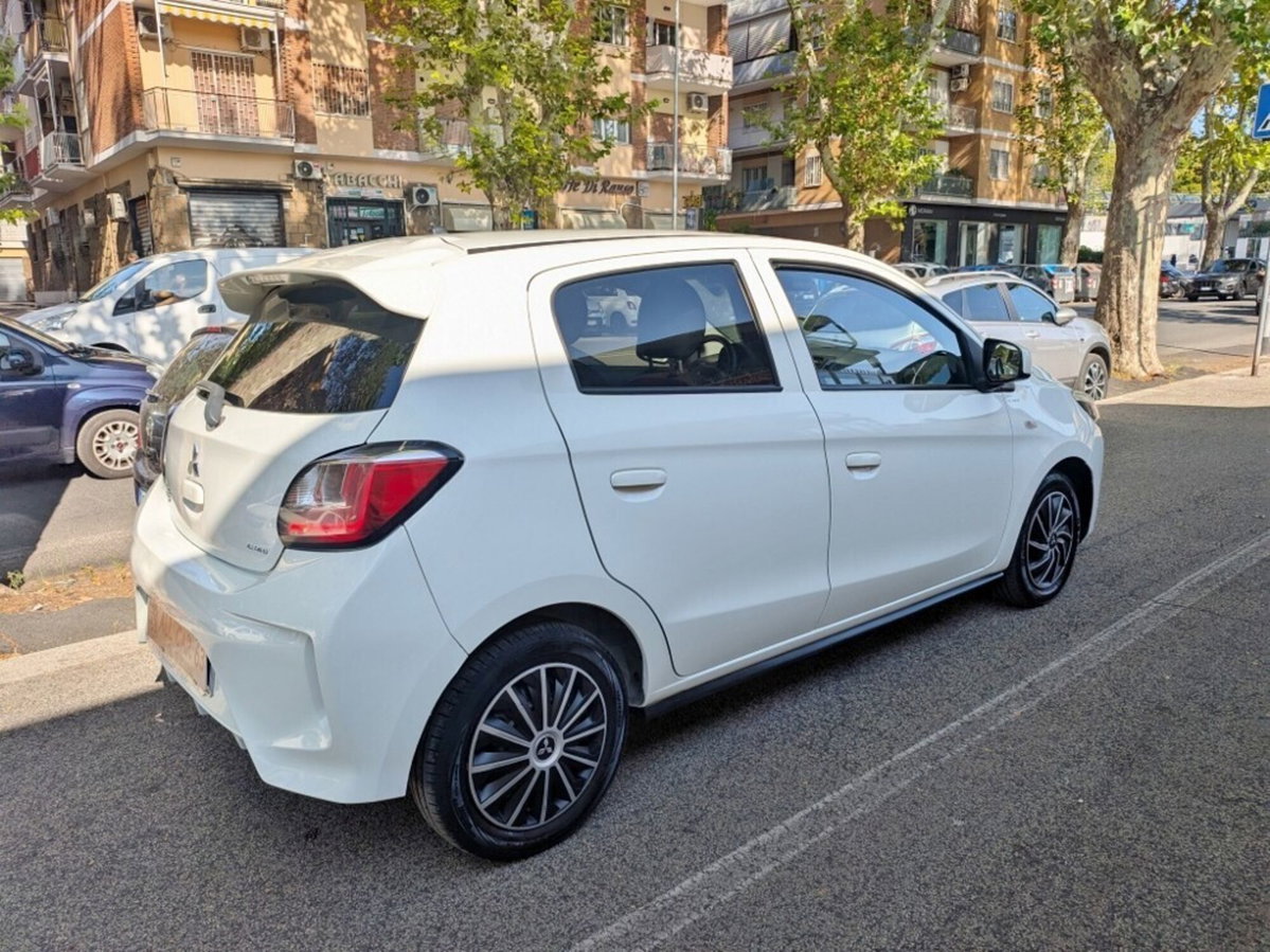 Mitsubishi Space Star 1.2 Intense SDA (4)
