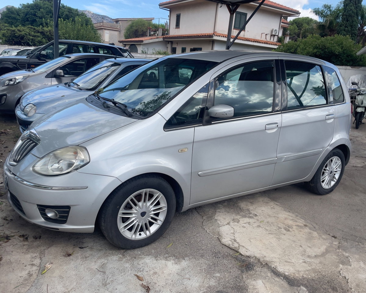 Lancia Musa 1.3 Multijet 16V 70 CV Oro (3)