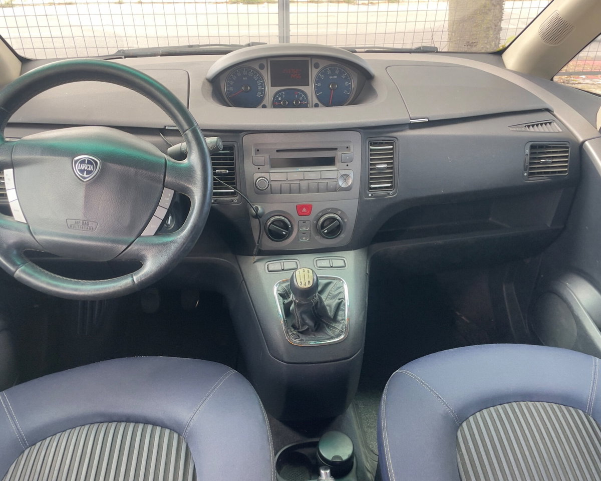 Lancia Musa 1.3 Multijet 16V 70 CV Oro (8)