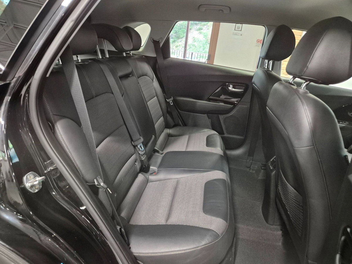 Kia Niro 1.6 GDi DCT HEV Style (11)