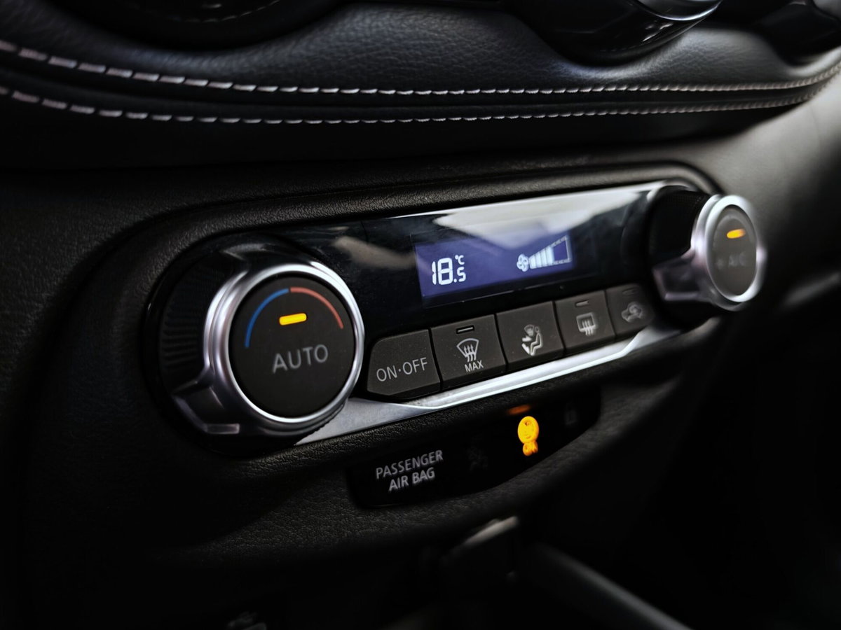 Nissan Juke 1.0 dig-t N-Connecta 114cv (14)