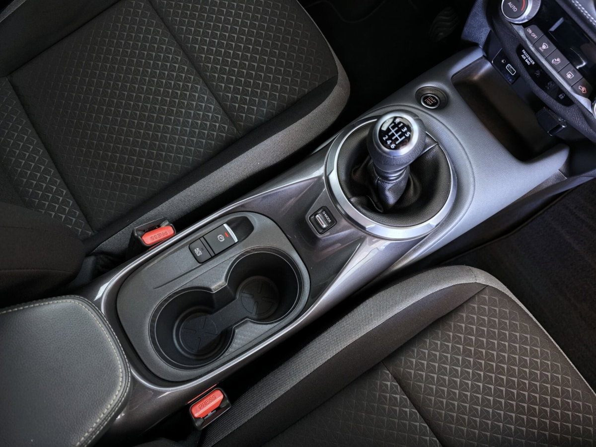 Nissan Juke 1.0 dig-t N-Connecta 114cv (16)