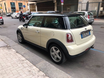 MINI Mini 1.6 16V Cooper D (3)