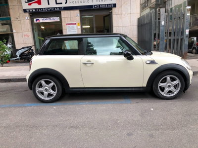 MINI Mini 1.6 16V Cooper D (6)