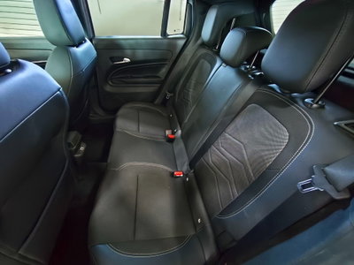 Jeep Avenger 1.2 turbo Summit fwd 100cv (12)
