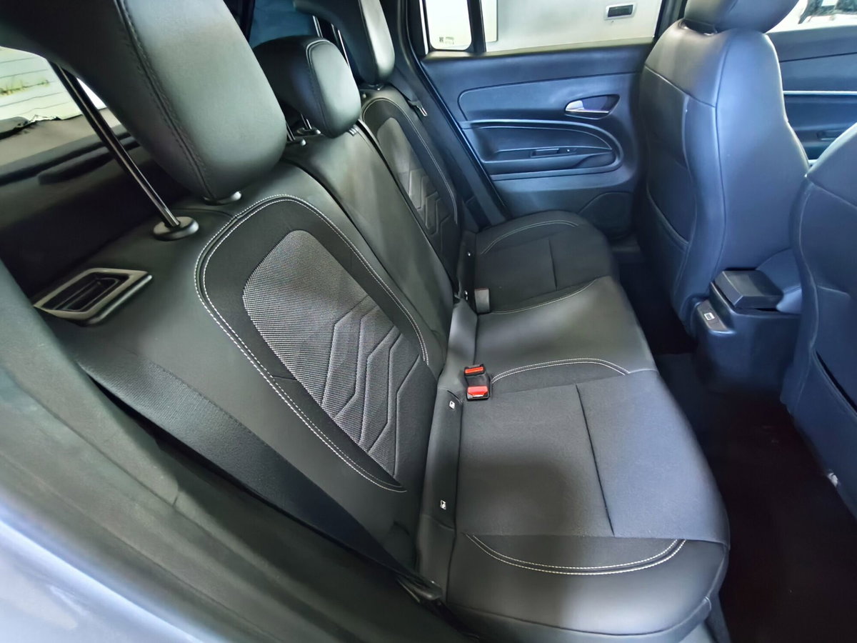 Jeep Avenger 1.2 turbo Summit fwd 100cv (15)