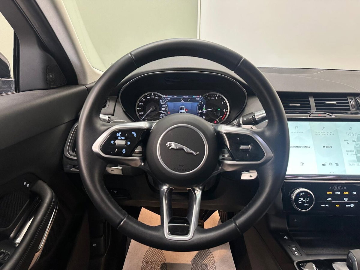 Jaguar E-Pace 1.5 I3 160 CV Auto SE (13)