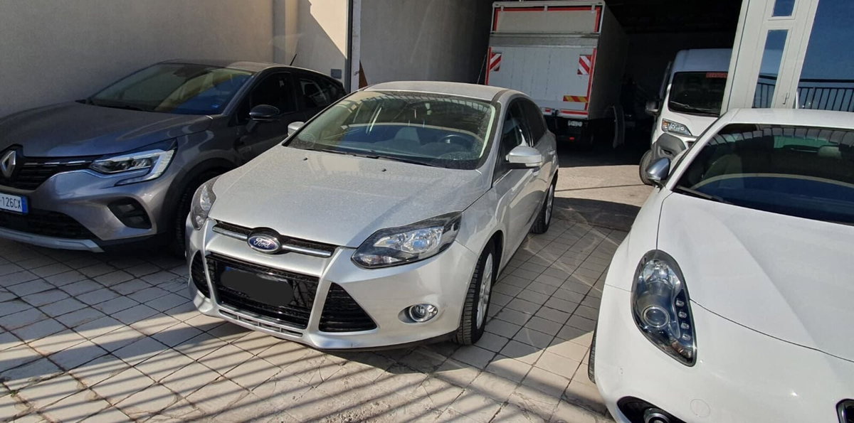 Ford Focus 2.0 TDCi 115 CV Powershift Titanium