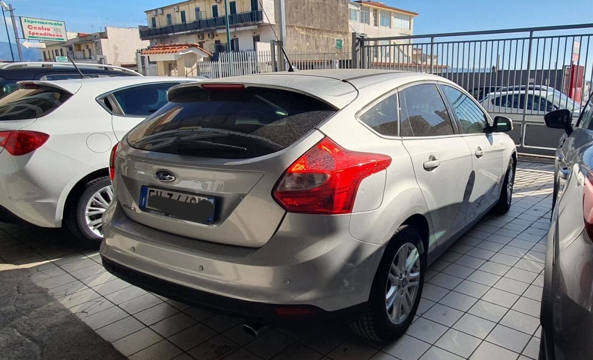 Ford Focus 2.0 TDCi 115 CV Powershift Titanium (10)