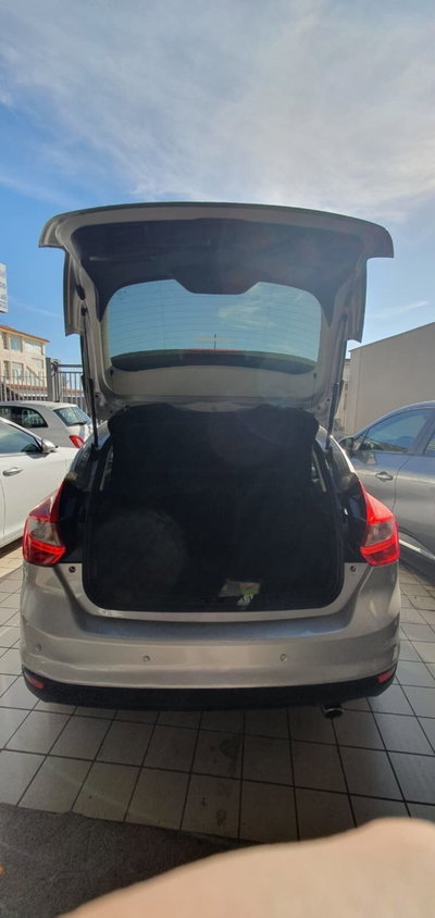 Ford Focus 2.0 TDCi 115 CV Powershift Titanium (11)