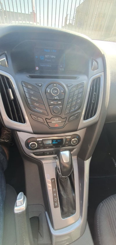 Ford Focus 2.0 TDCi 115 CV Powershift Titanium (7)