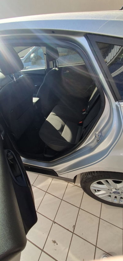 Ford Focus 2.0 TDCi 115 CV Powershift Titanium (8)