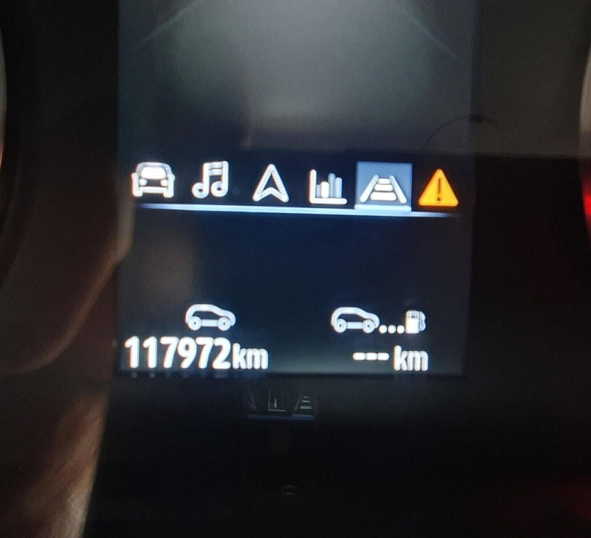 Renault Captur Blue dCi 115 CV EDC Business (4)
