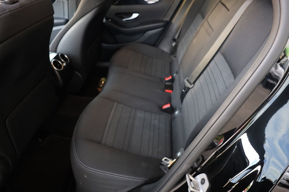 Mercedes-Benz GLC SUV 300 de 4Matic EQ-Power Business (6)