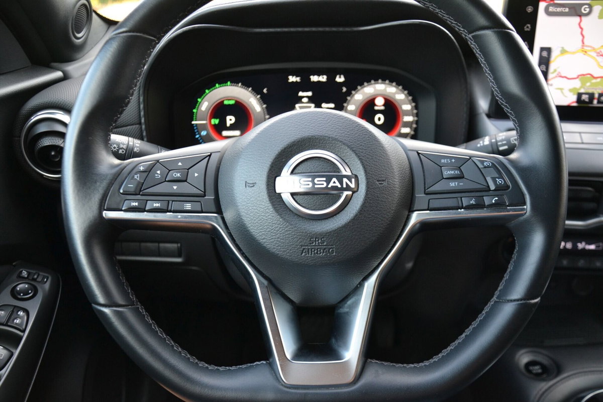 Nissan Juke 1.6 94 CV Visia (11)