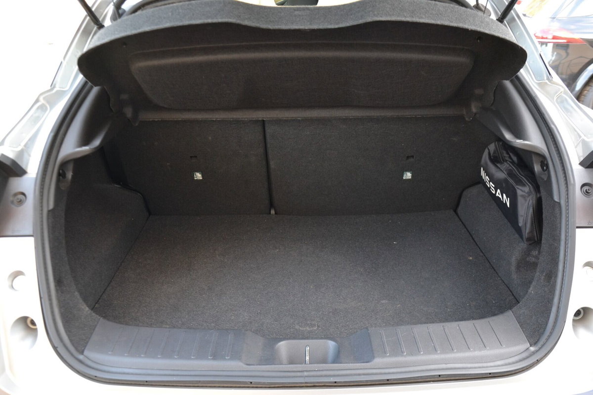 Nissan Juke 1.6 94 CV Visia (9)