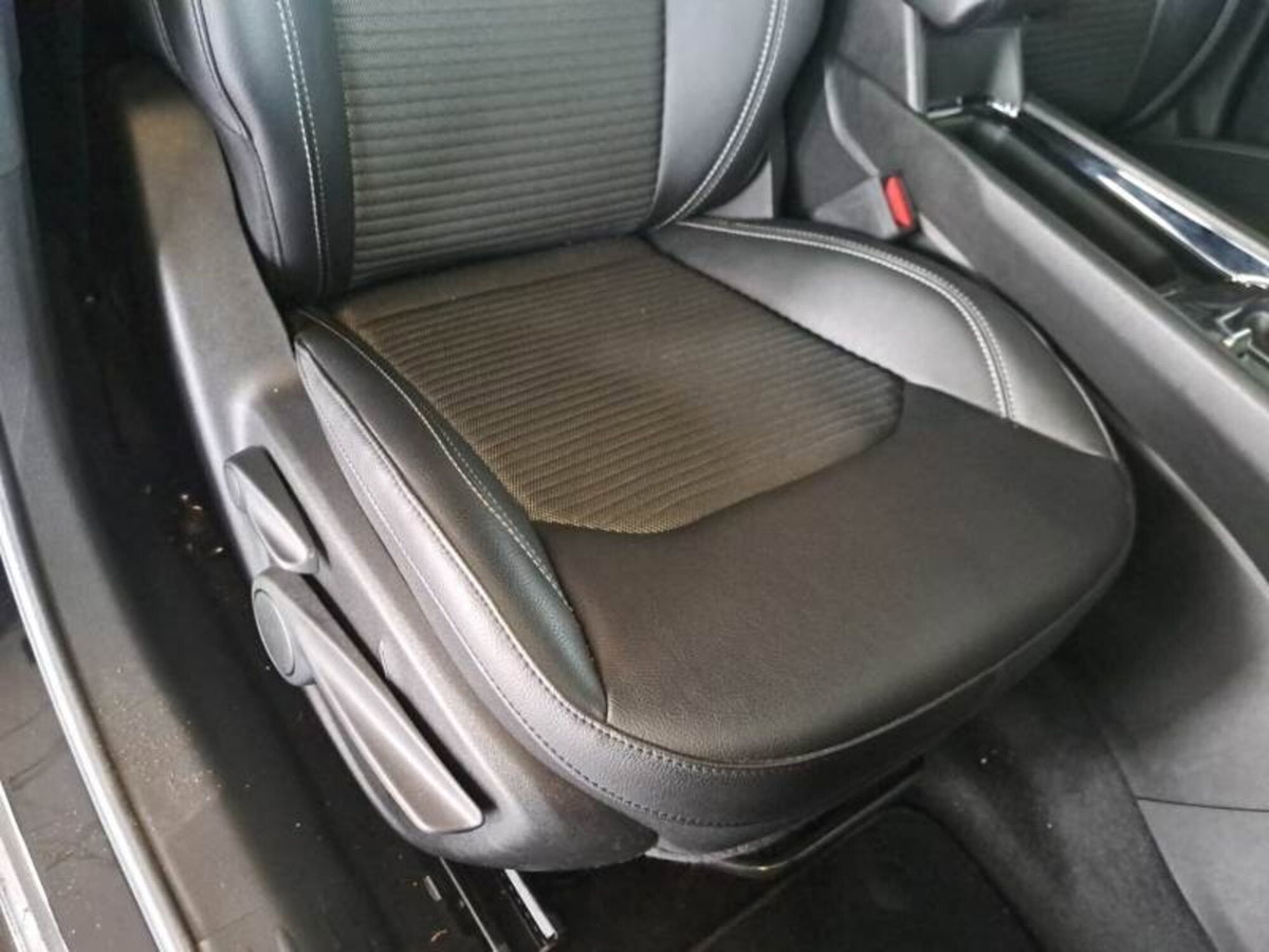 Jeep Compass 1.3 Turbo T4 2WD Limited (14)
