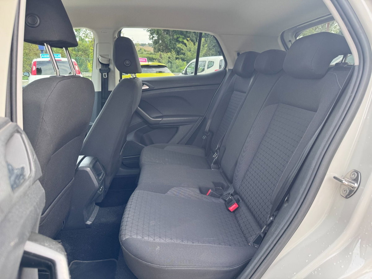 Volkswagen T-Cross 1.0 TSI Sport (10)