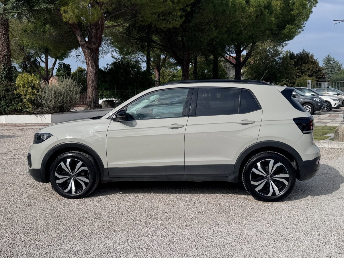 Volkswagen T-Cross 1.0 TSI Sport (4)