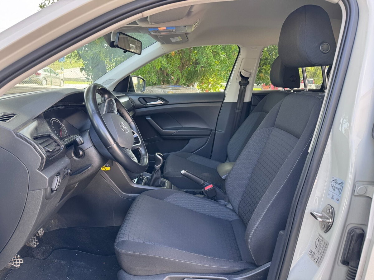 Volkswagen T-Cross 1.0 TSI Sport (9)