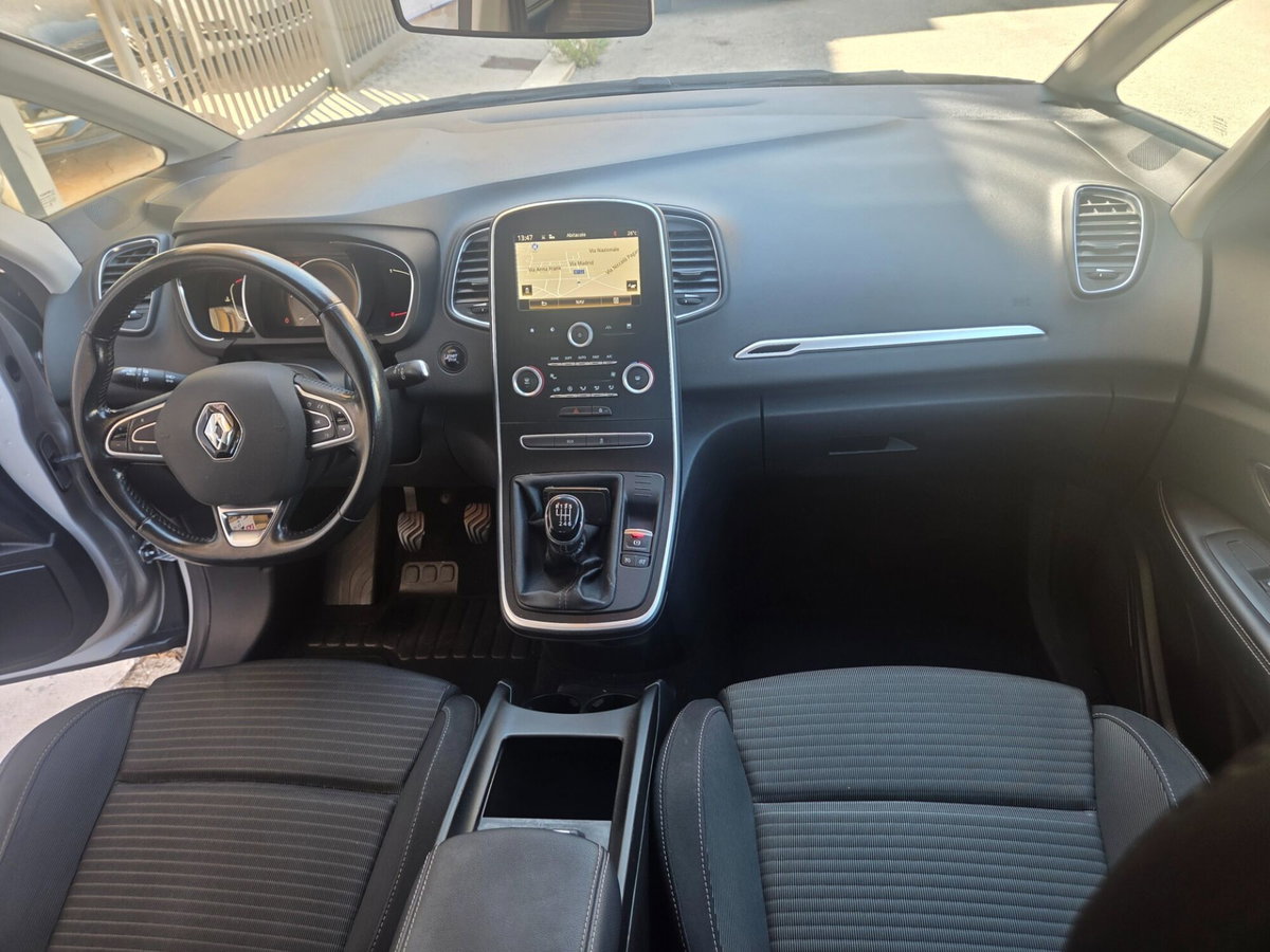 Renault Scenic E-Tech Electric 1.5 dCi 110CV EDC Energy (10)