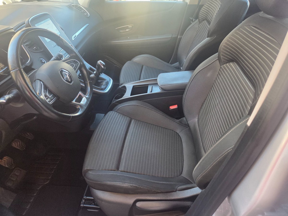 Renault Scenic E-Tech Electric 1.5 dCi 110CV EDC Energy (12)