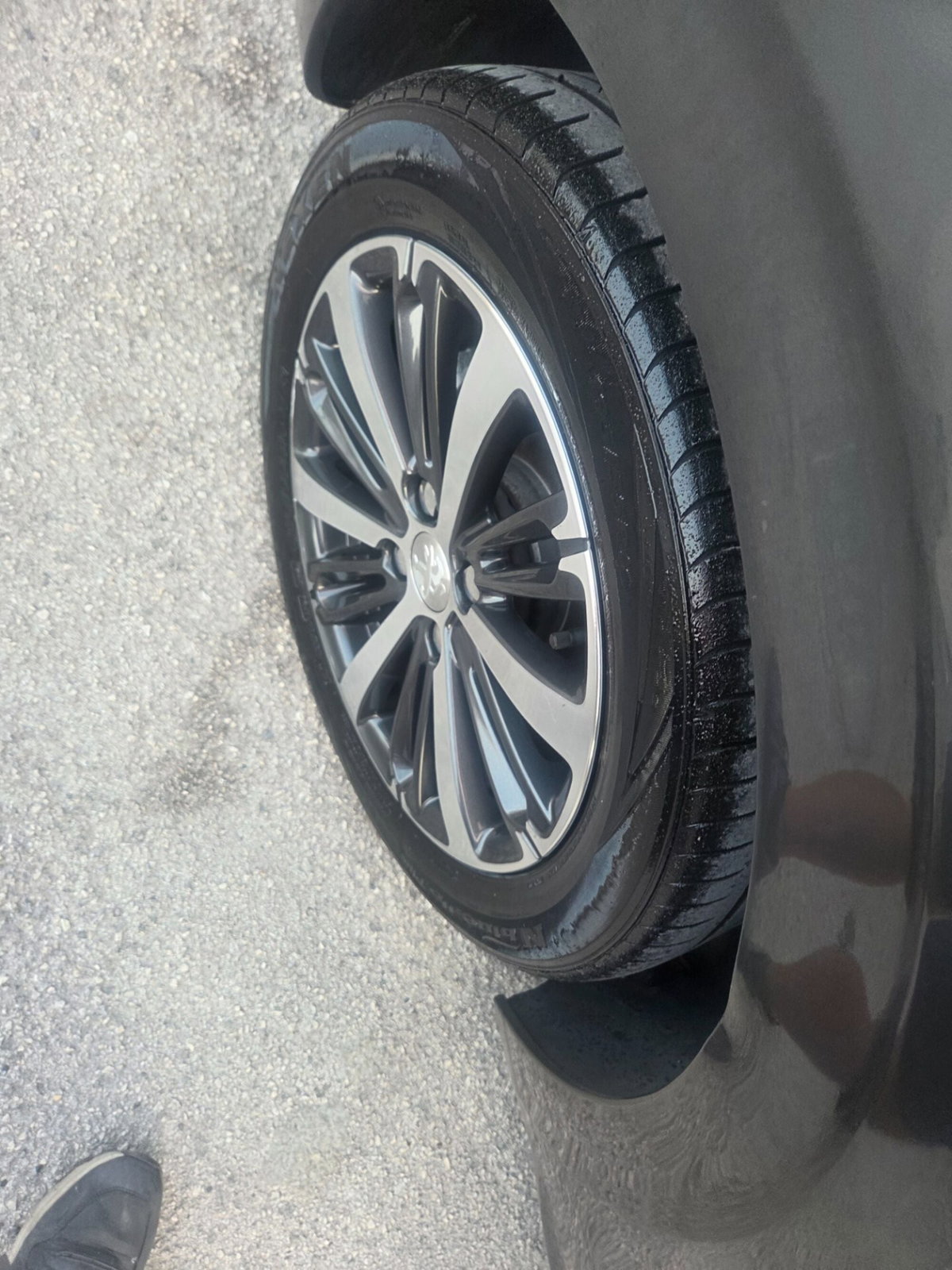 Peugeot 208 100 5 porte Allure (11)