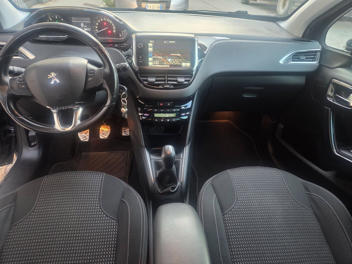 Peugeot 208 100 5 porte Allure (15)