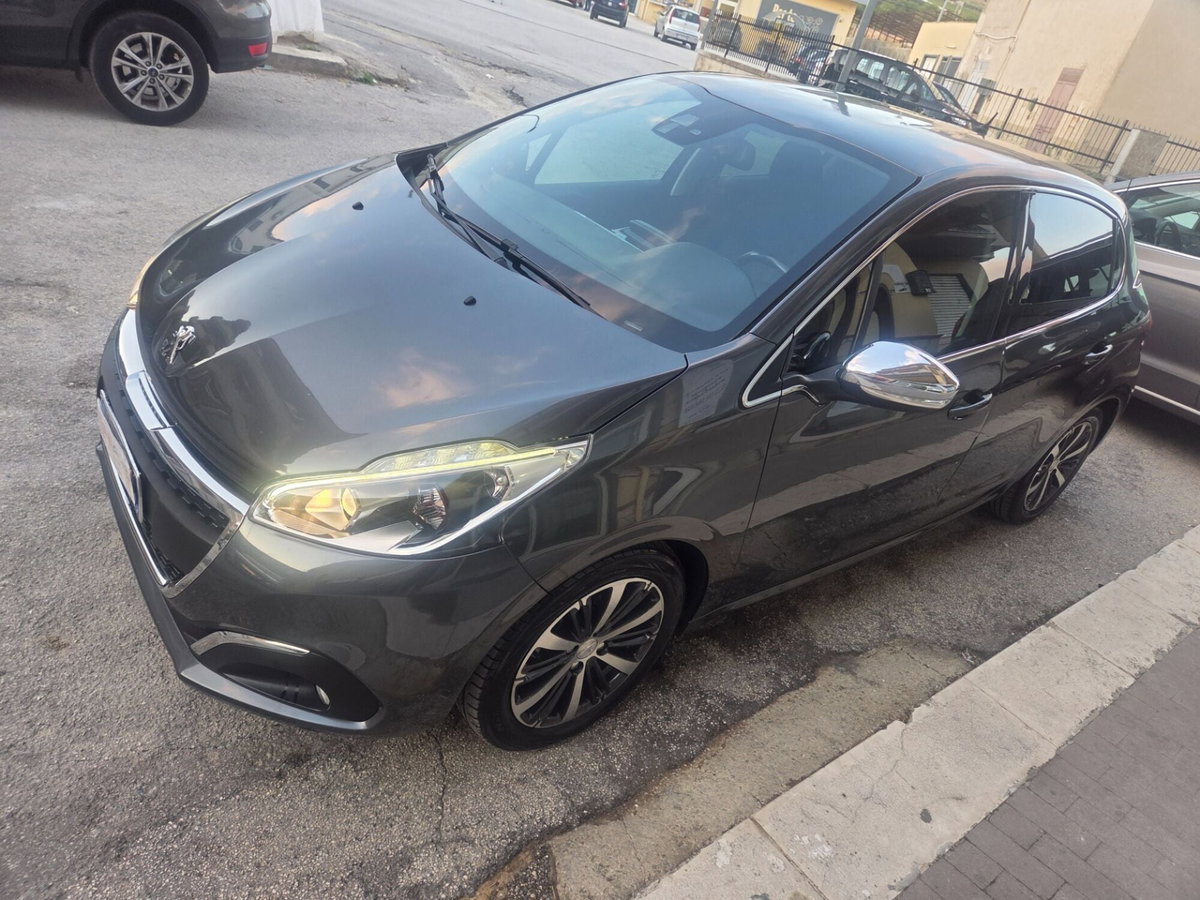 Peugeot 208 100 5 porte Allure (4)