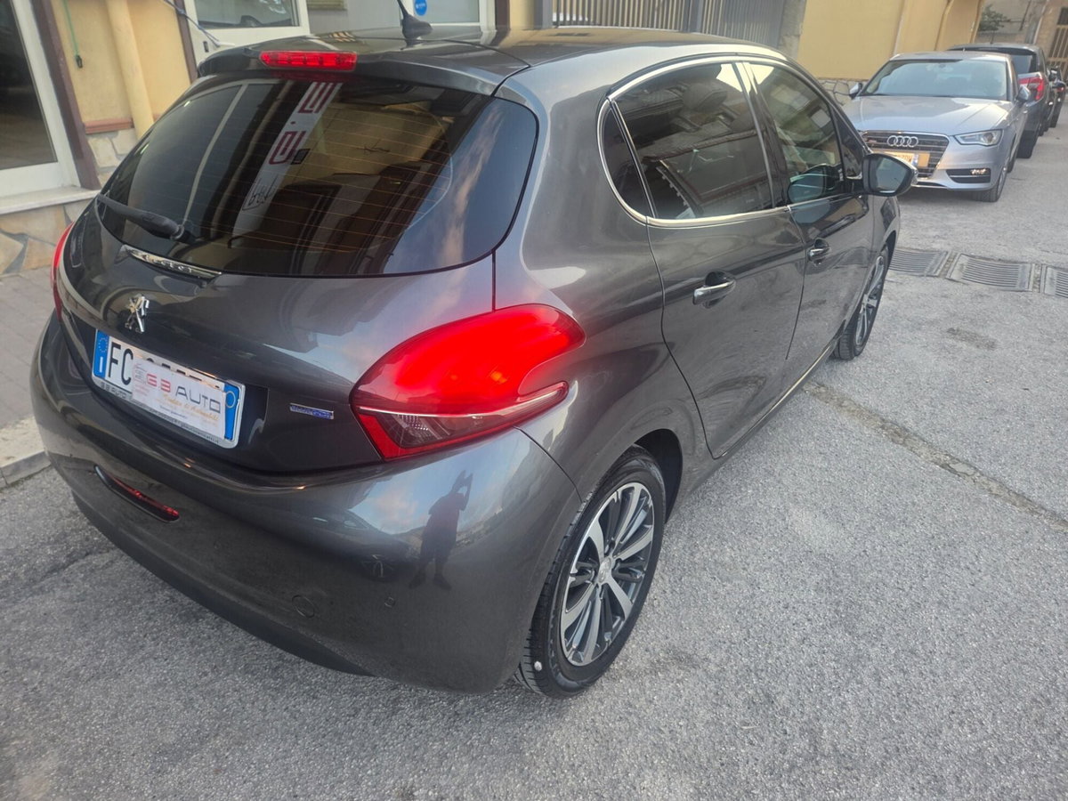 Peugeot 208 100 5 porte Allure (7)