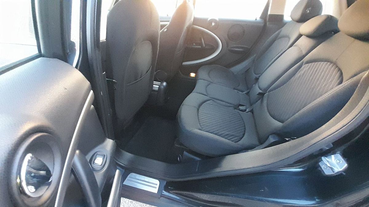 MINI Mini Countryman 1.6 Cooper D Countryman (12)