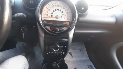 MINI Mini Countryman 1.6 Cooper D Countryman (8)