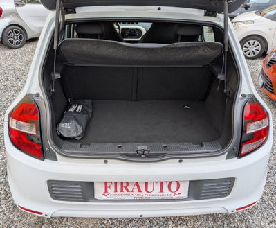 Renault Twingo 1.0 SCe Live (11)
