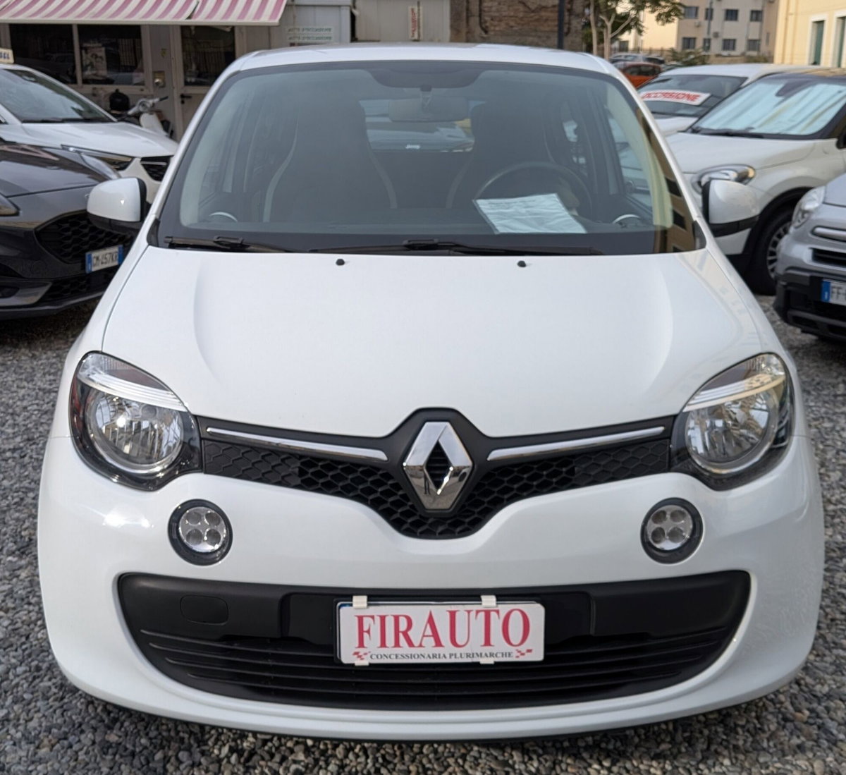 Renault Twingo 1.0 SCe Live (3)