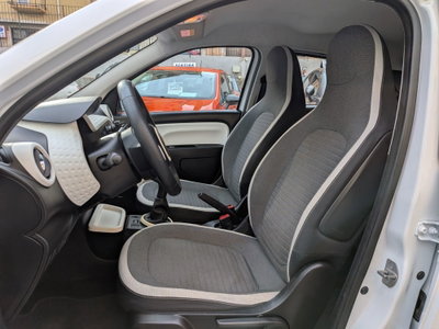 Renault Twingo 1.0 SCe Live (9)
