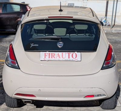 Lancia Ypsilon 1.3 MJT 16V 95 CV 5 porte S&S Platinum (5)