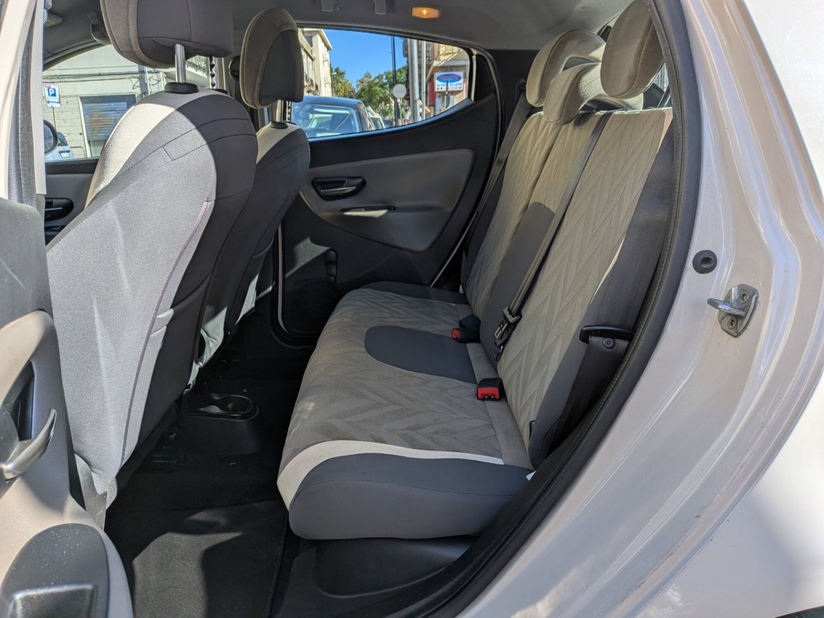 Lancia Ypsilon 1.3 MJT 16V 95 CV 5 porte S&S Platinum (9)