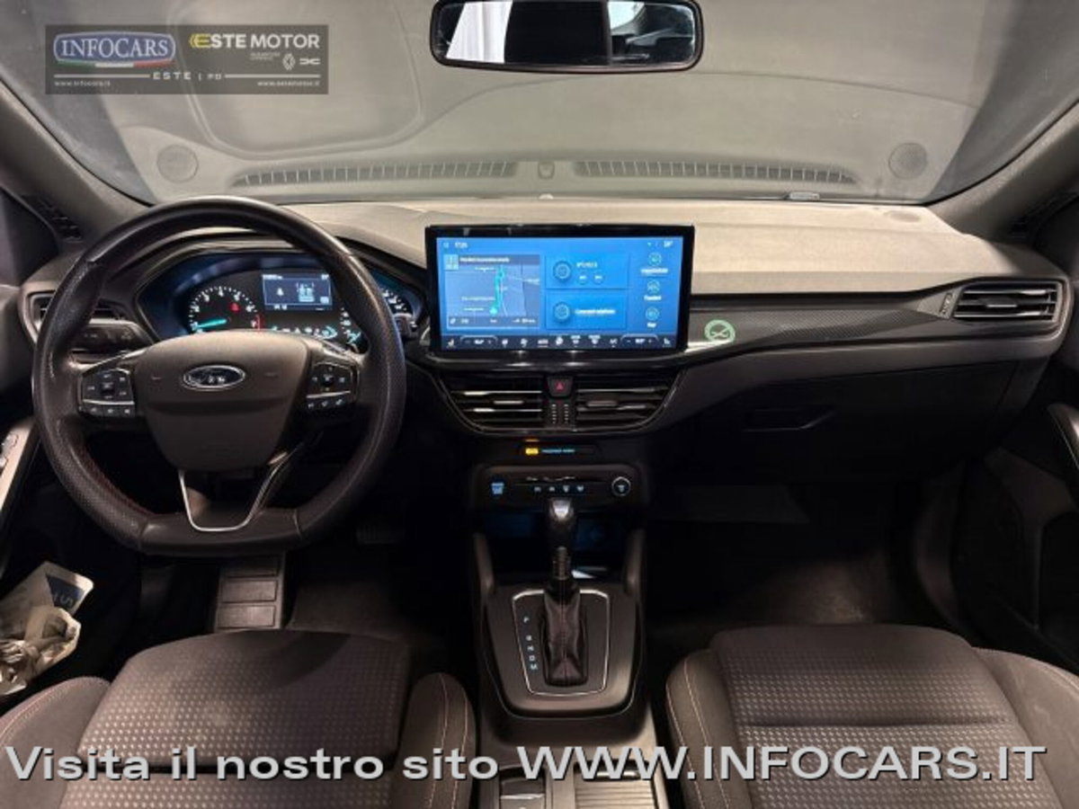 Ford Focus Station Wagon 1.0 EcoBoost Hybrid 155 CV SW ST-Line (11)