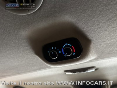 Ford Tourneo Custom 320 2.0 TDCi 105CV PL Trend (19)