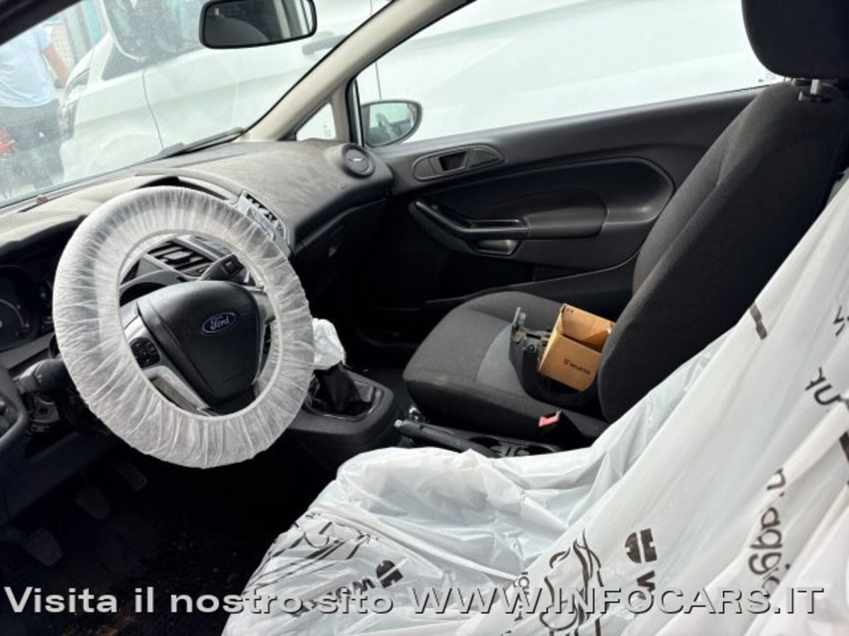 Ford Fiesta Plus 1.5 TDCi 75CV 5 porte (2)