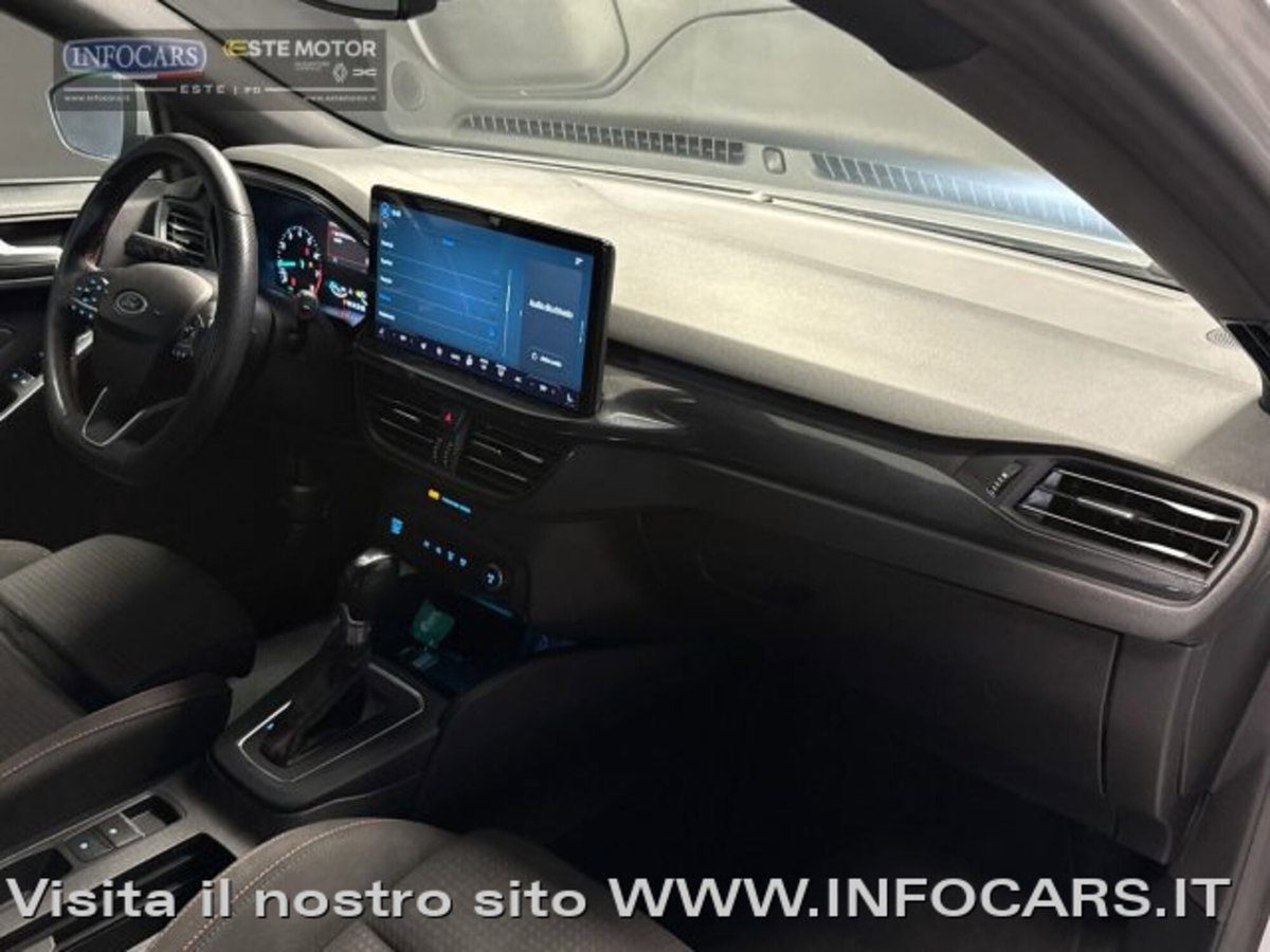 Ford Focus Station Wagon 1.0 EcoBoost Hybrid 155 CV SW ST-Line (12)