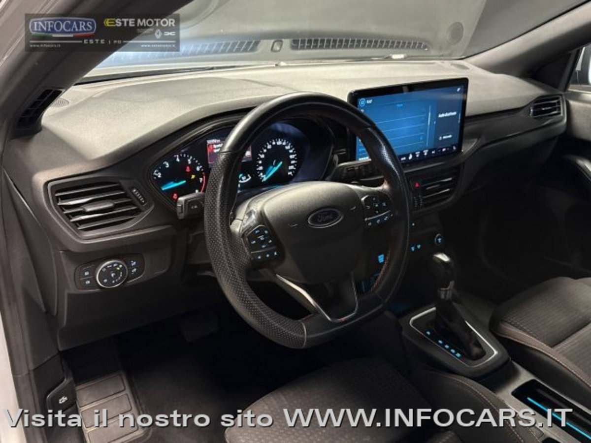 Ford Focus Station Wagon 1.0 EcoBoost Hybrid 155 CV SW ST-Line (9)