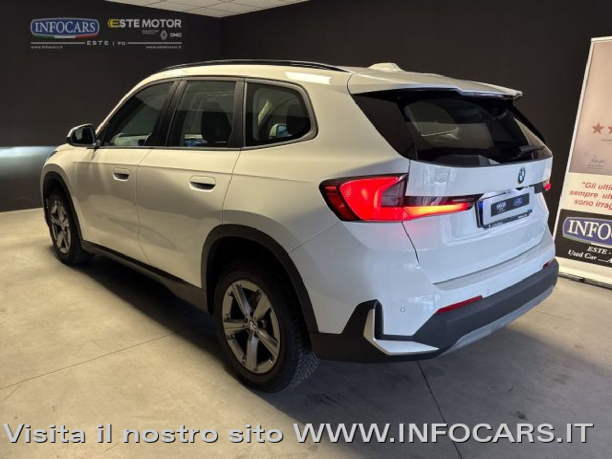 BMW X1 sDrive 18d Edition Essence (2)
