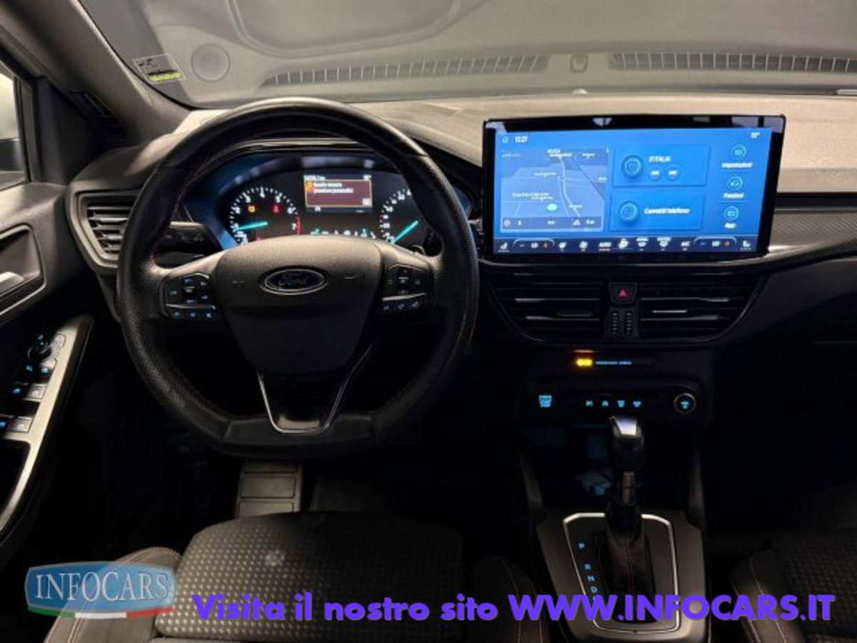 Ford Focus Station Wagon 1.0 EcoBoost Hybrid 155 CV SW ST-Line (10)