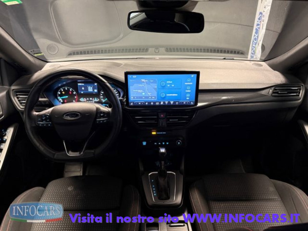Ford Focus Station Wagon 1.0 EcoBoost Hybrid 155 CV SW ST-Line (11)
