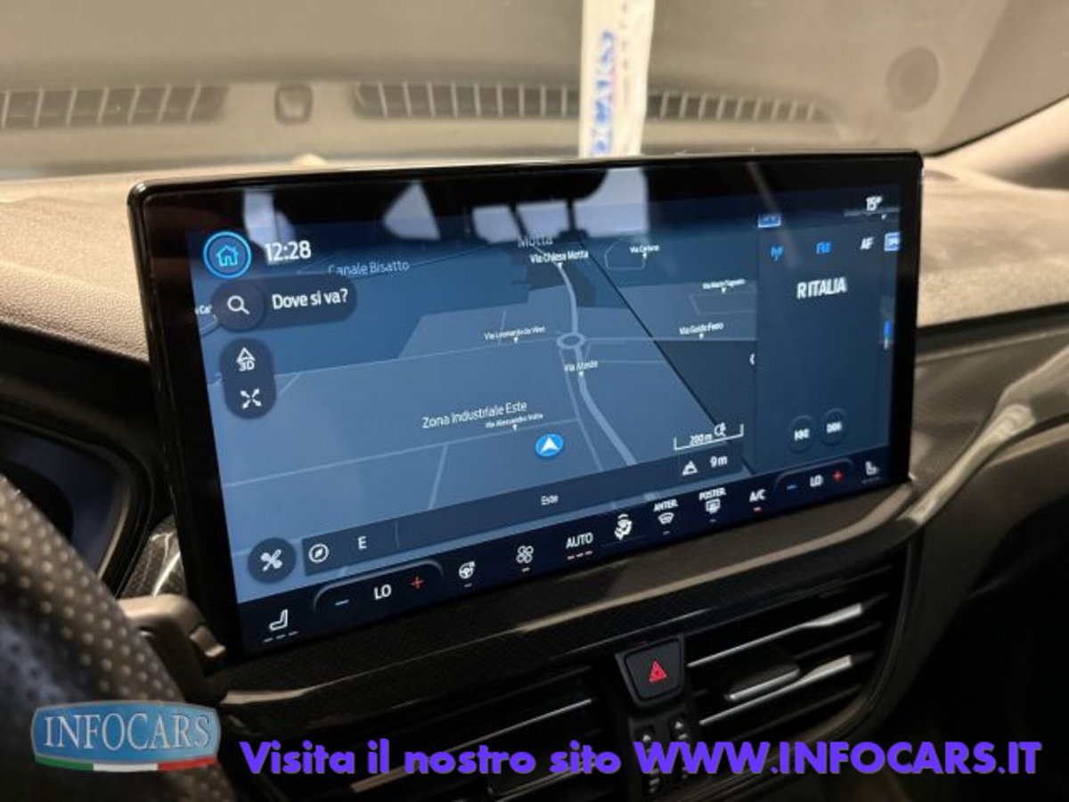 Ford Focus Station Wagon 1.0 EcoBoost Hybrid 155 CV SW ST-Line (14)