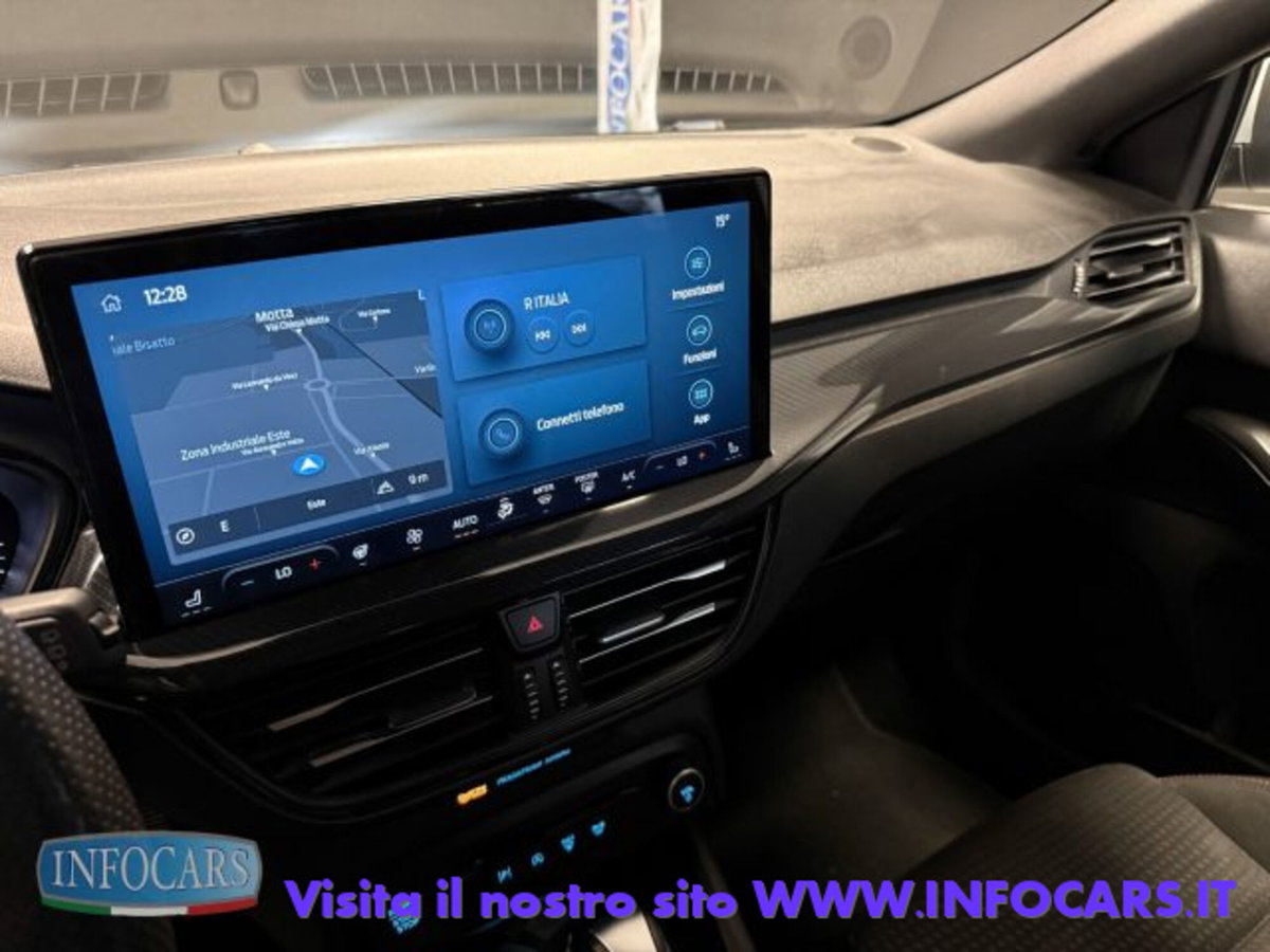Ford Focus Station Wagon 1.0 EcoBoost Hybrid 155 CV SW ST-Line (18)