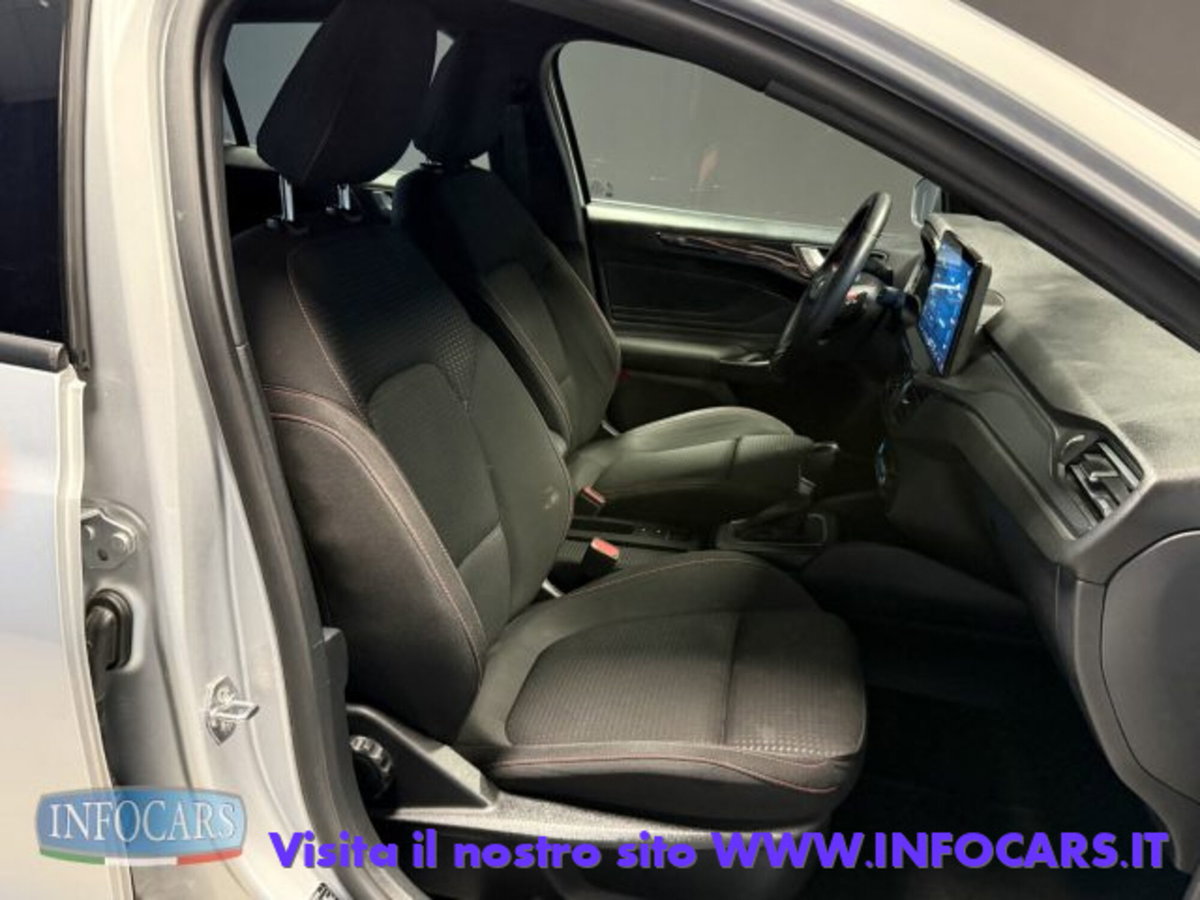 Ford Focus Station Wagon 1.0 EcoBoost Hybrid 155 CV SW ST-Line (6)