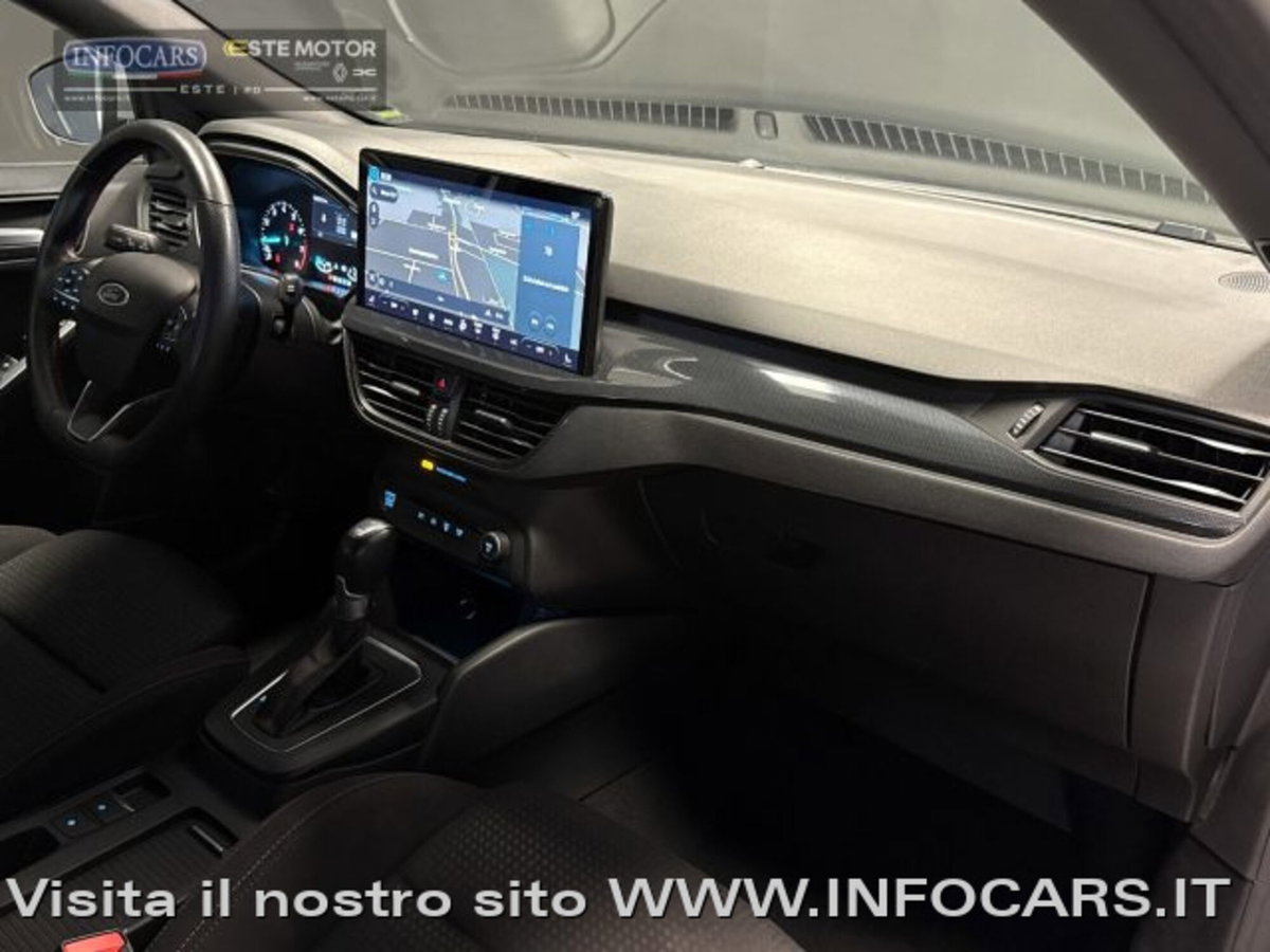Ford Focus Station Wagon 1.0 EcoBoost Hybrid 155 CV SW ST-Line (12)