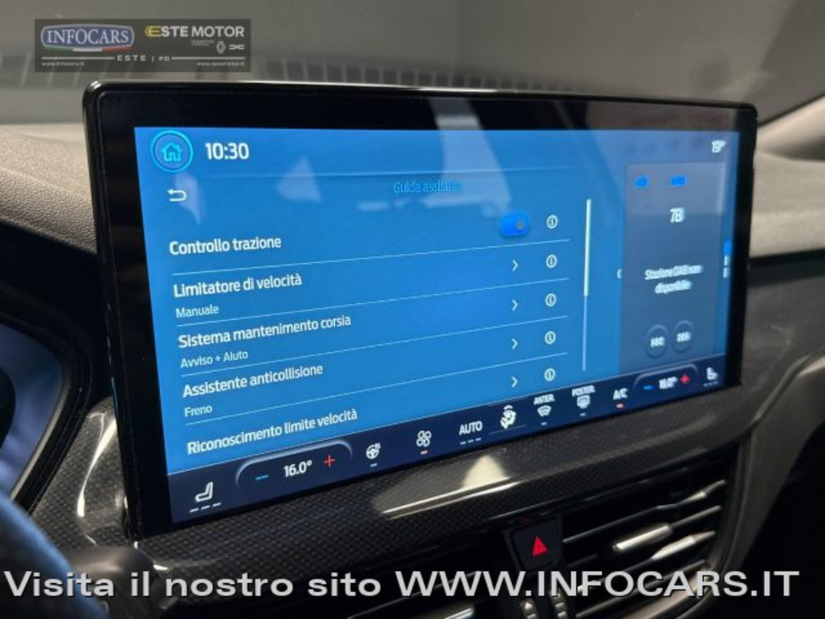 Ford Focus Station Wagon 1.0 EcoBoost Hybrid 155 CV SW ST-Line (16)